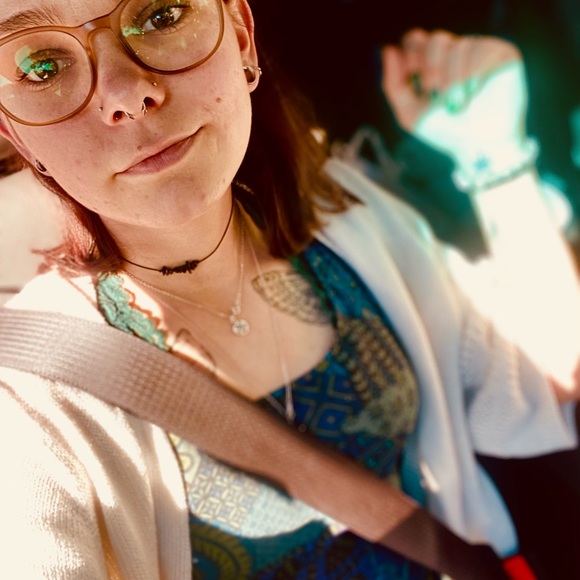 Meet your Posher, Willow - Picture 5 of 6